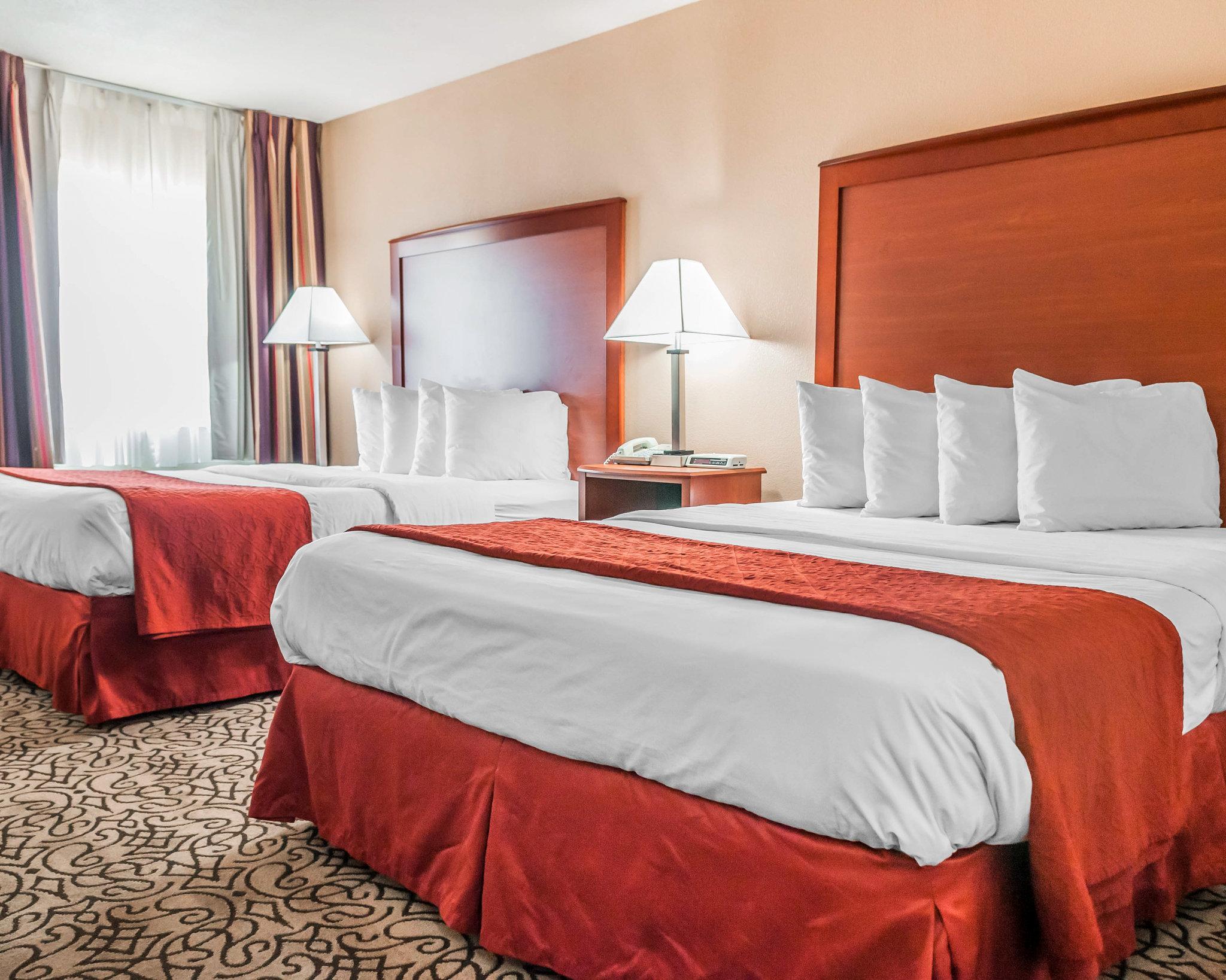 Comfort Inn & Suites Пуебло Екстериор снимка