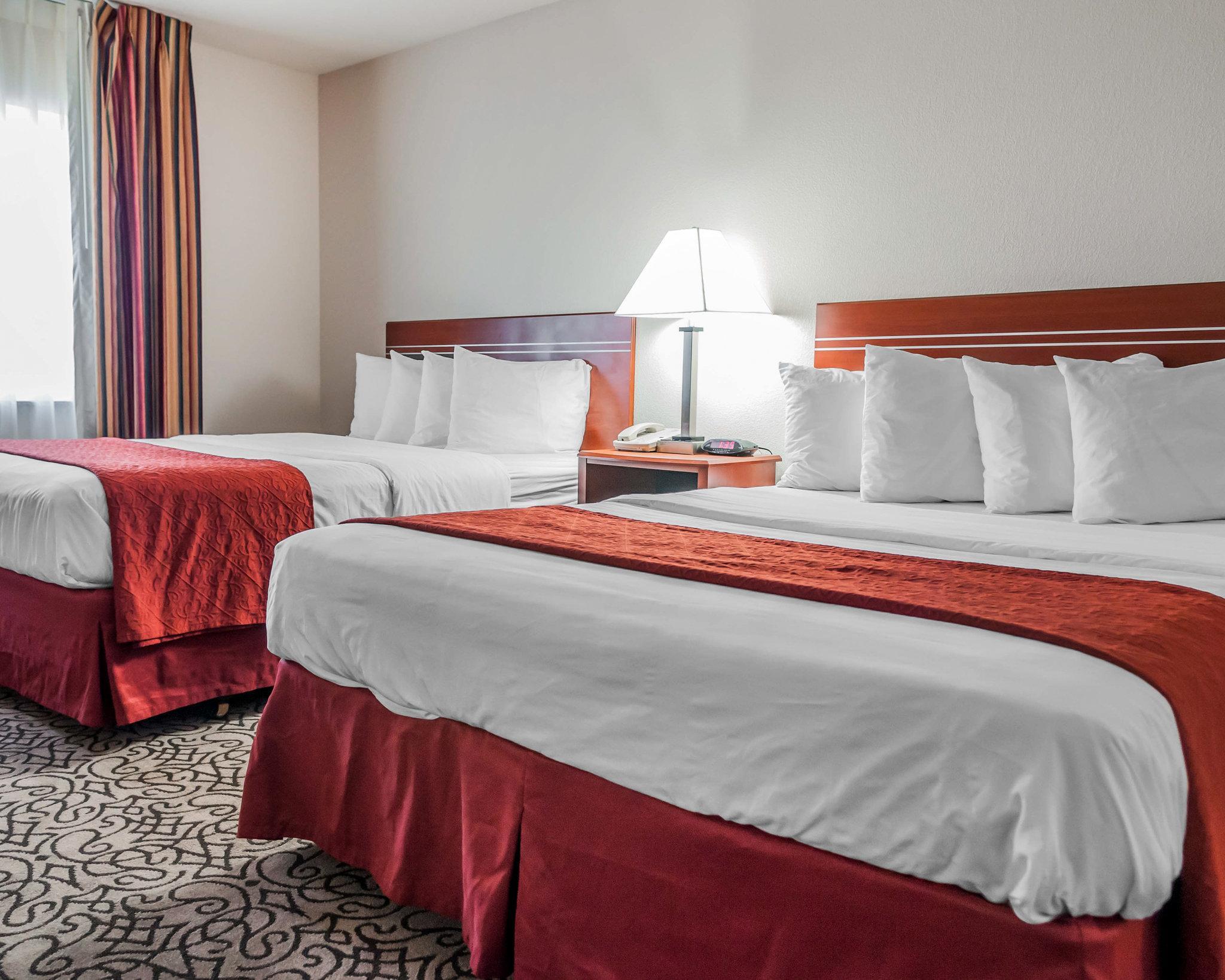 Comfort Inn & Suites Пуебло Екстериор снимка
