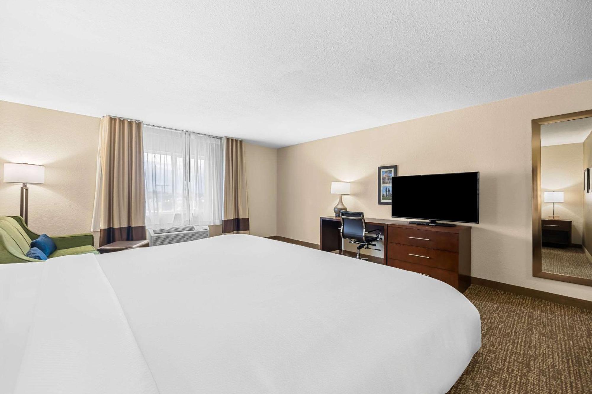 Comfort Inn & Suites Пуебло Екстериор снимка